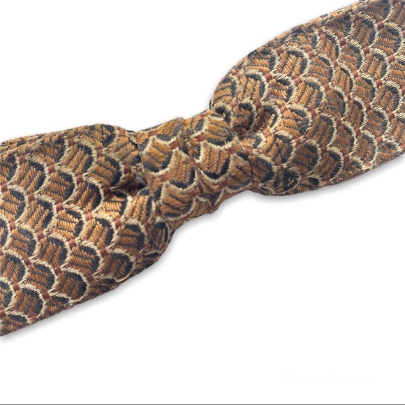 Vintage 60’s Clip-On Bow Tie - Picture 4 of 8